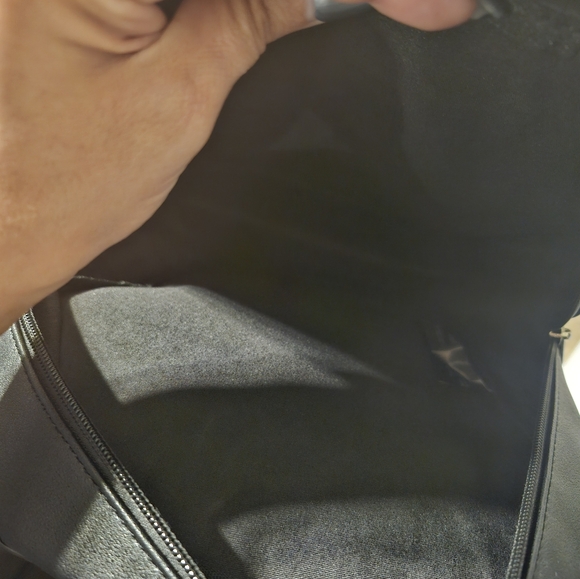 Loungefly backpack - Picture 3 of 4